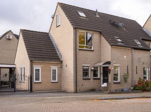 Vijverhof 11, Almelo