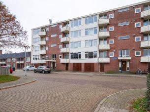 Jacob van Ruysdaelstraat 64, Almelo