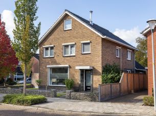 Beatrixstraat 10, Rossum