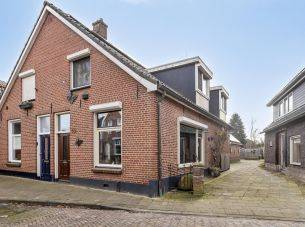 Schoolstraat 90, Goor