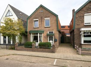 Sloetsweg 378, Hengelo