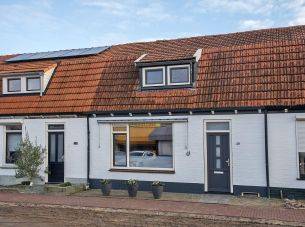 Emmastraat 25, Borne